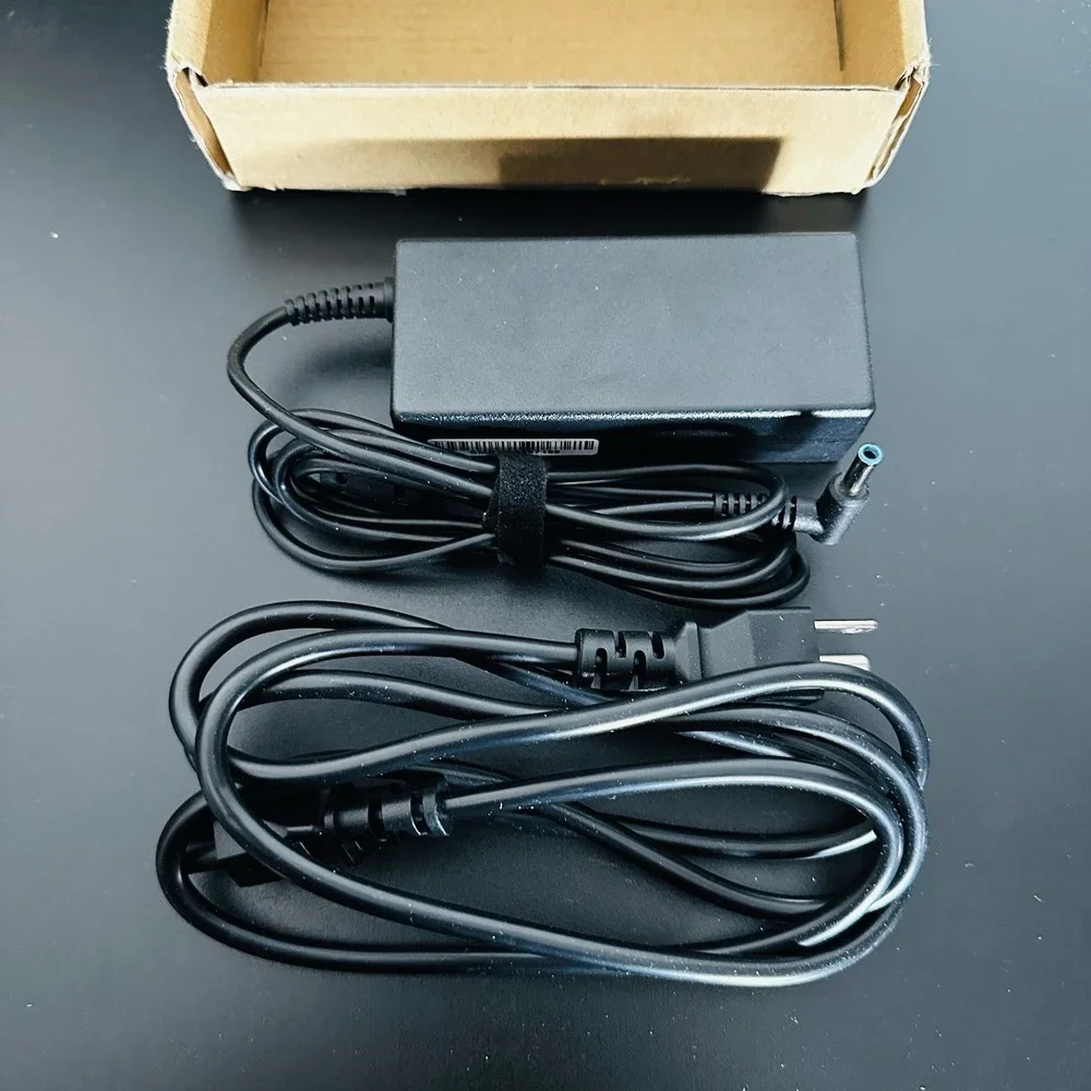 PIOEVTKA 65W 45W HP Laptop Charger Blue Tip Smart Power Adapter Minimalist Tech